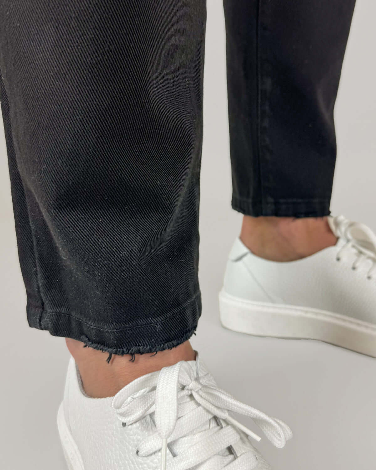 Jeans Carrot Fit Strappato Berna Art. BERNA M 243209